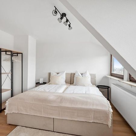 Malu Rooms - Top Lage, Kostenloser Parkplatz, Klima, Netflix, 24H Checkin Ludwigsburg Exteriér fotografie