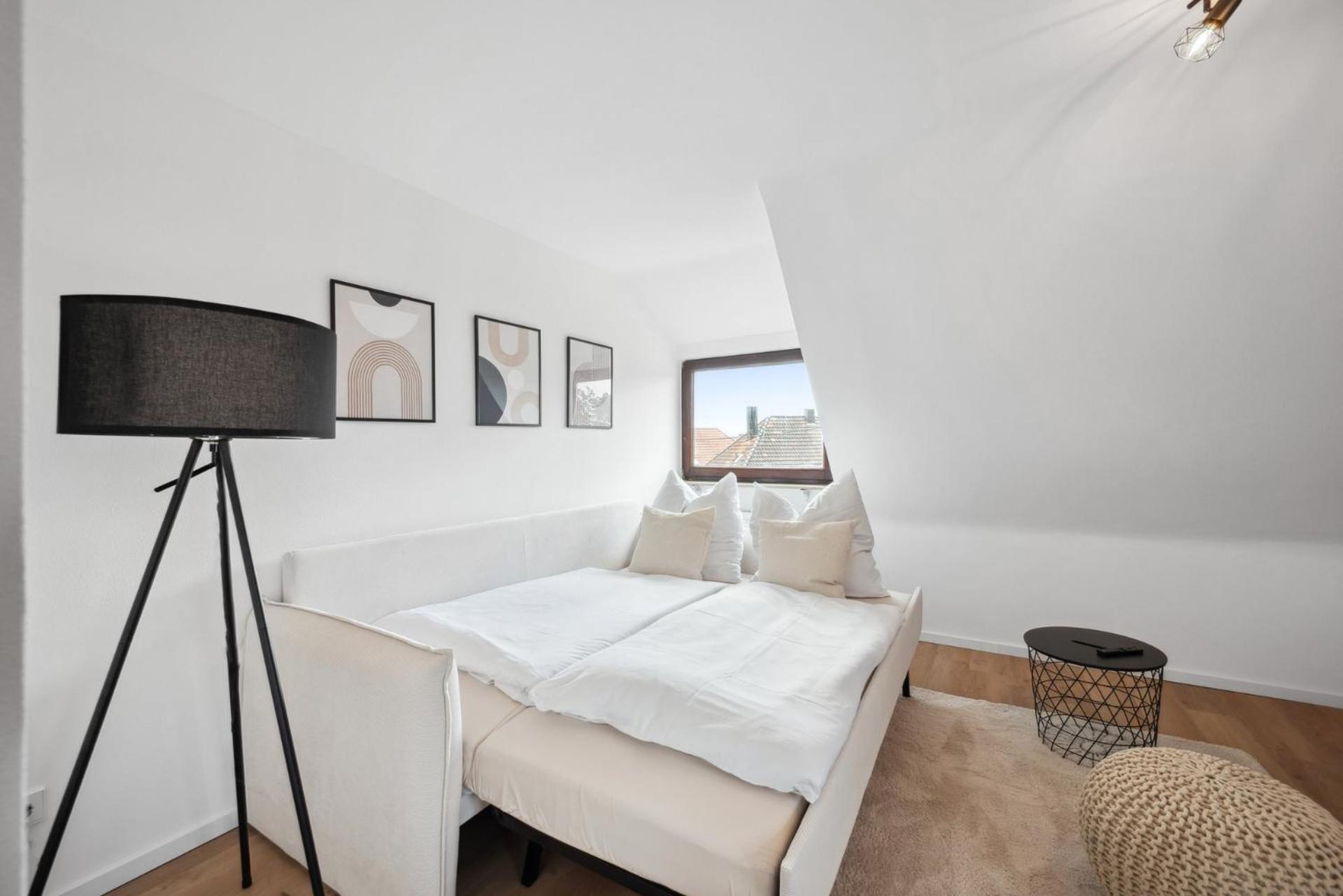 Malu Rooms - Top Lage, Kostenloser Parkplatz, Klima, Netflix, 24H Checkin Ludwigsburg Exteriér fotografie