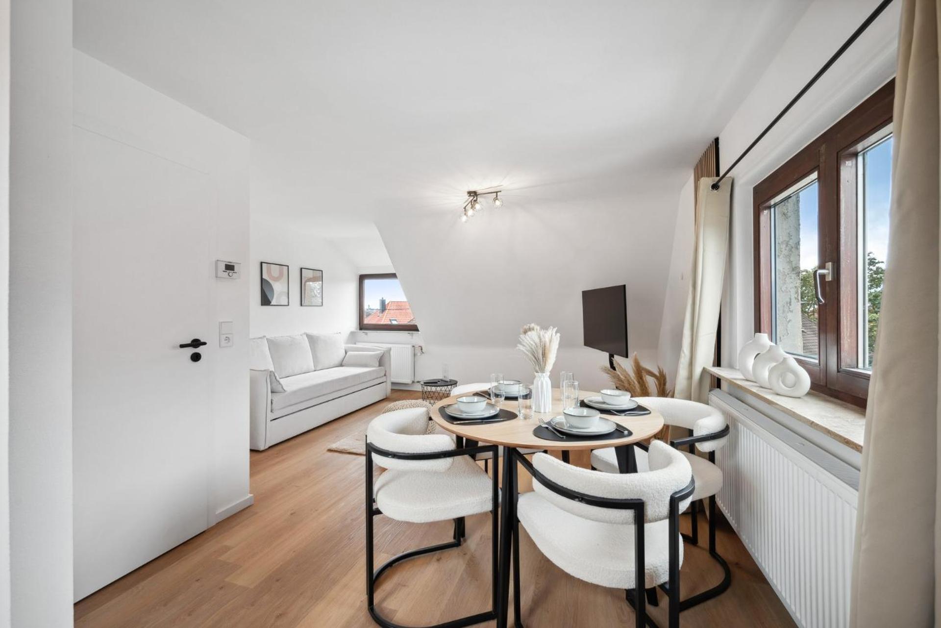 Malu Rooms - Top Lage, Kostenloser Parkplatz, Klima, Netflix, 24H Checkin Ludwigsburg Exteriér fotografie