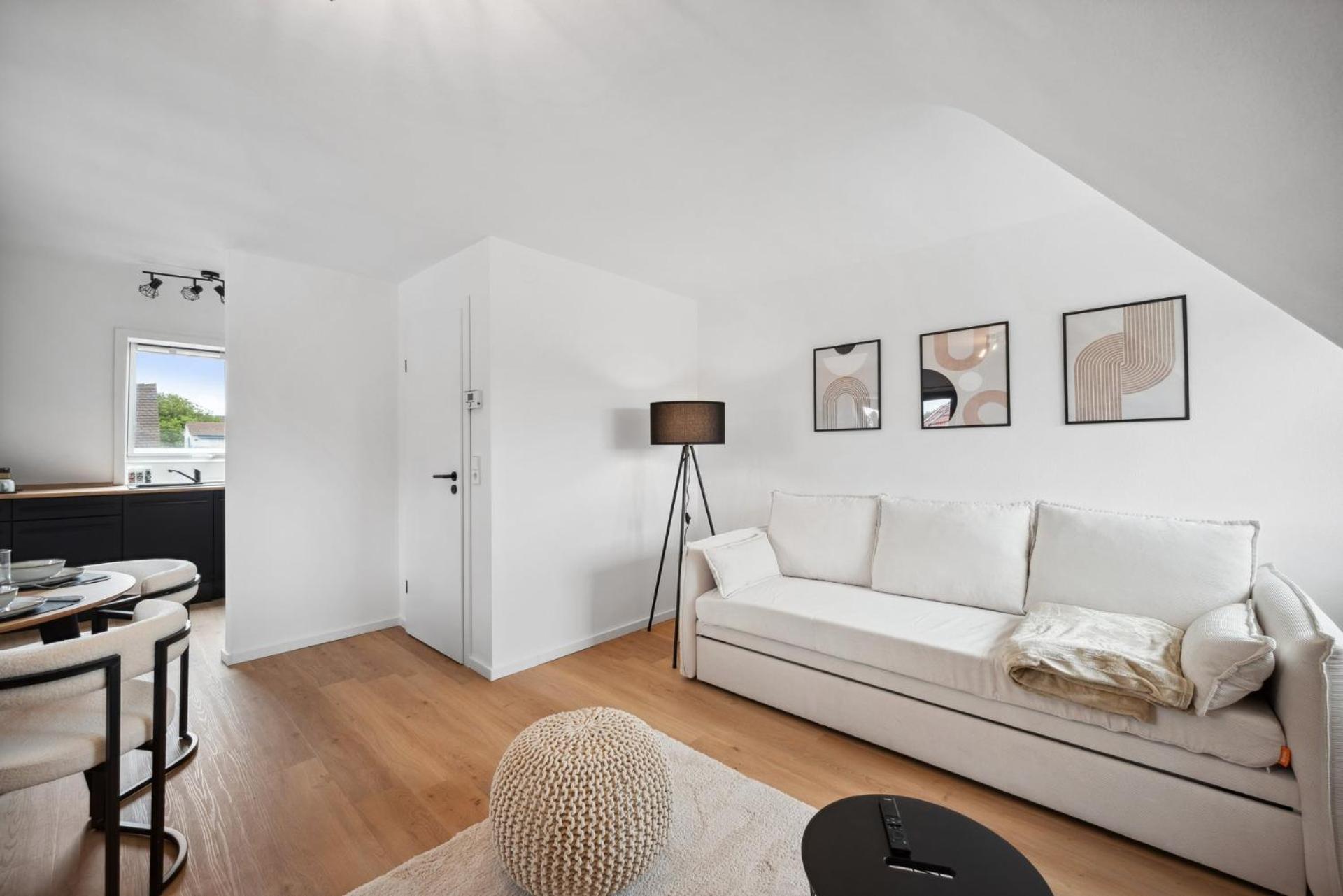 Malu Rooms - Top Lage, Kostenloser Parkplatz, Klima, Netflix, 24H Checkin Ludwigsburg Exteriér fotografie