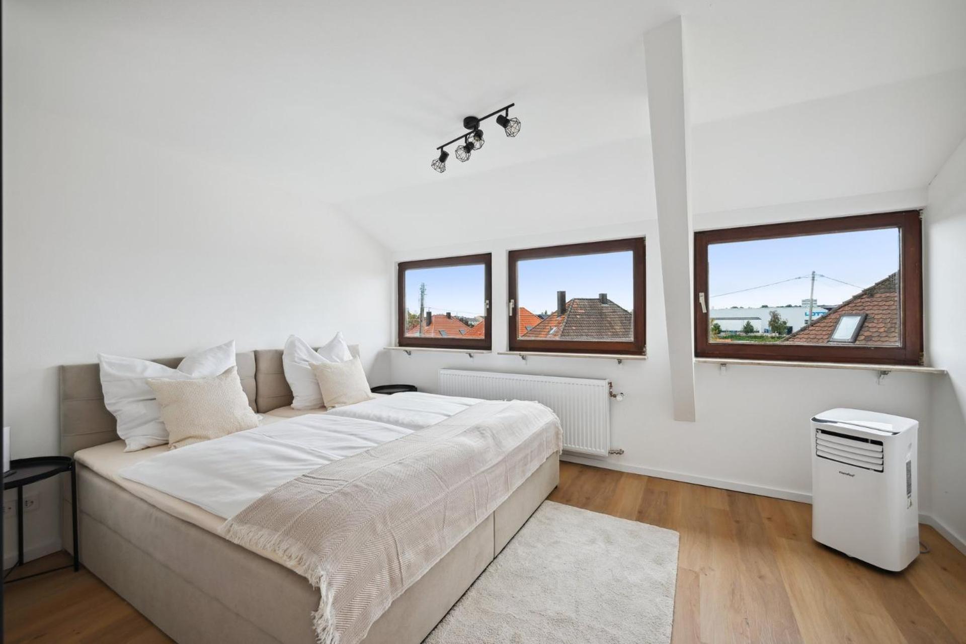 Malu Rooms - Top Lage, Kostenloser Parkplatz, Klima, Netflix, 24H Checkin Ludwigsburg Exteriér fotografie